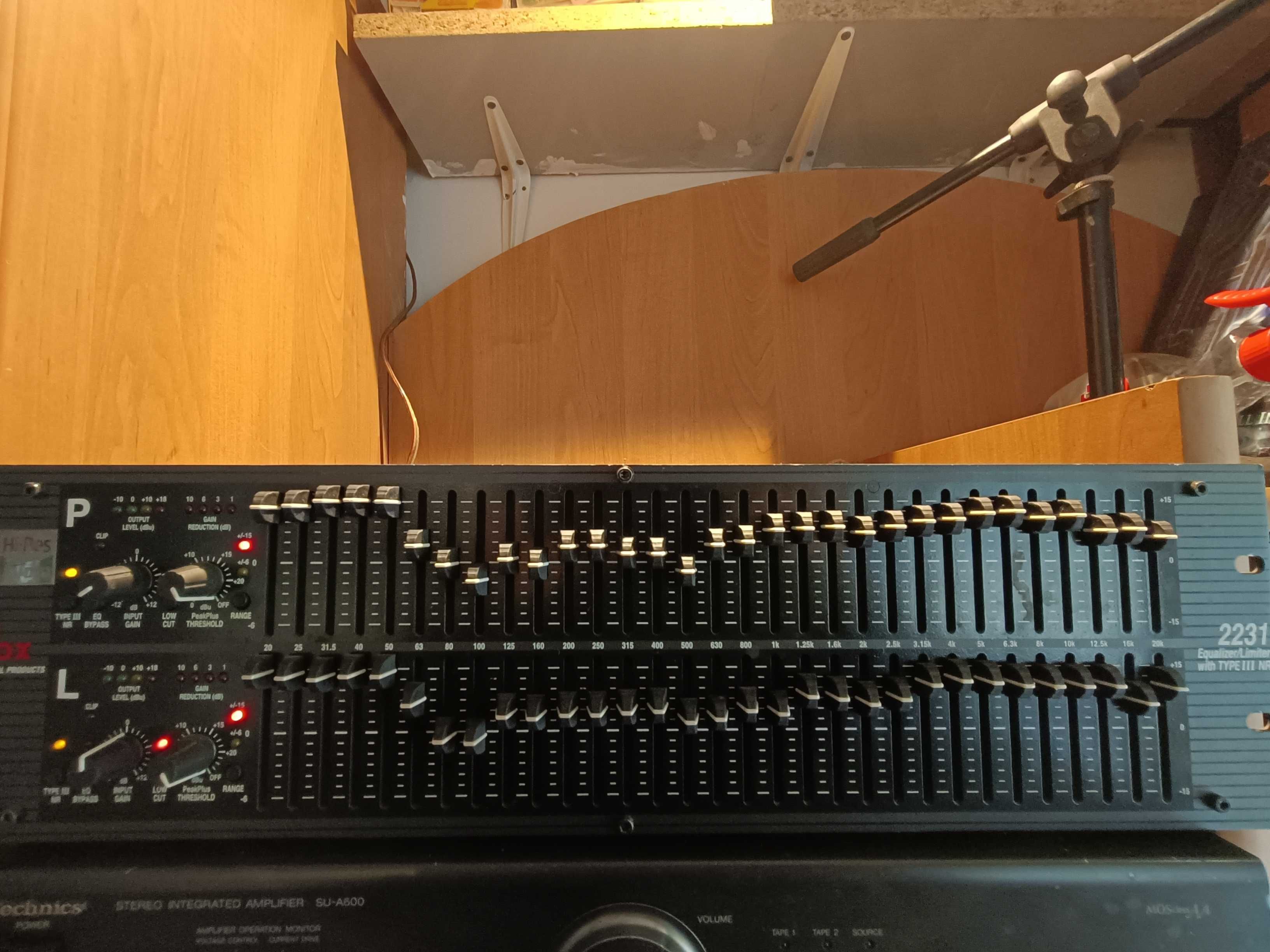 Equalizer Dbx 2231 Limiter