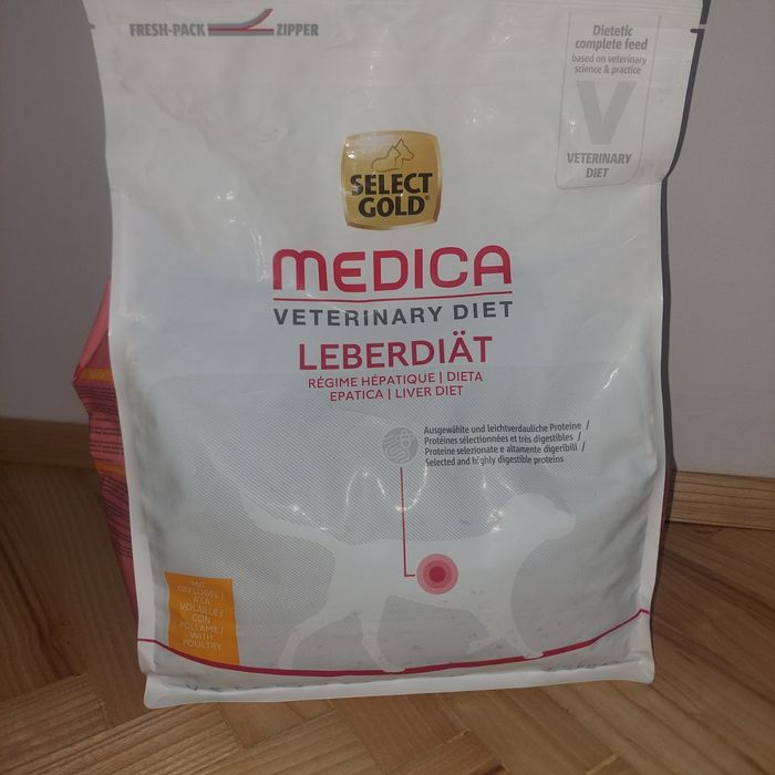 SELECT GOLD Medica Dieta hepatic dla psa drób 2,5 kg
3.3 z 5 gwiazde