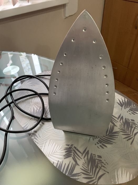 Продам праску(утюг) в робочому стані