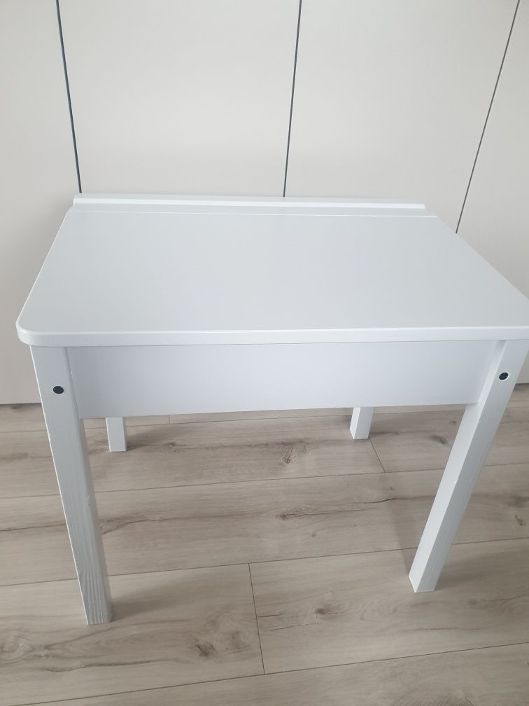 Biurko stolik Ikea Sundvik