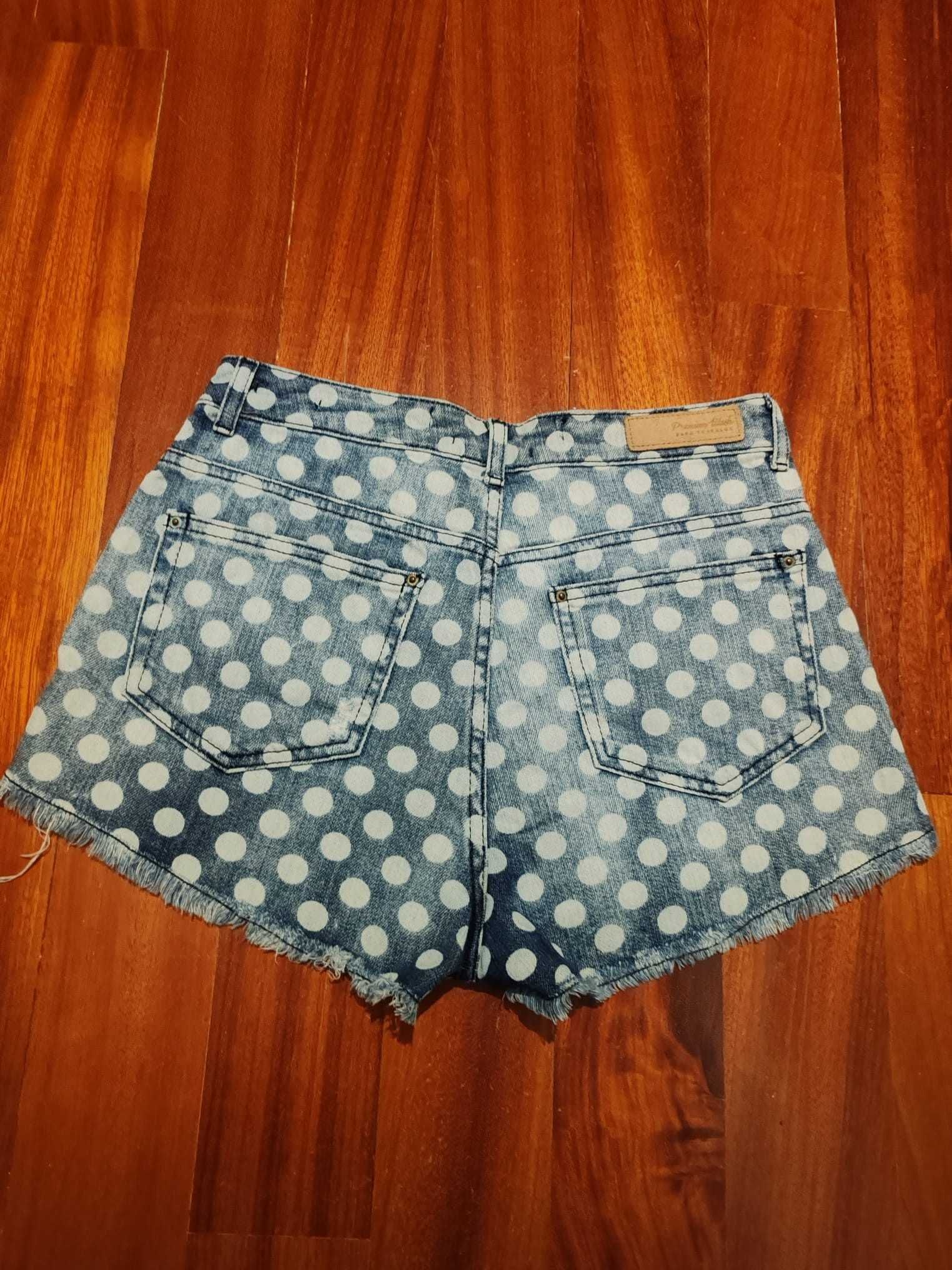 Calções em ganga da marca Zara. Novos.