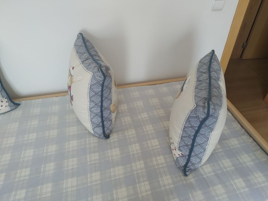 Edredão e capa  e mais 3 almofadas