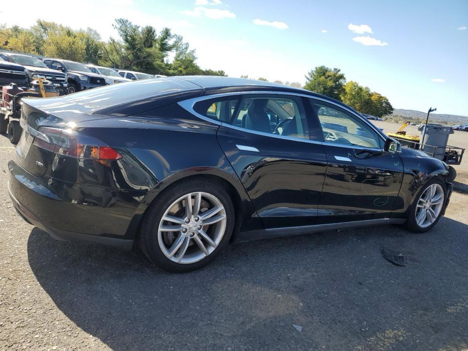 2015 Tesla model S 70D