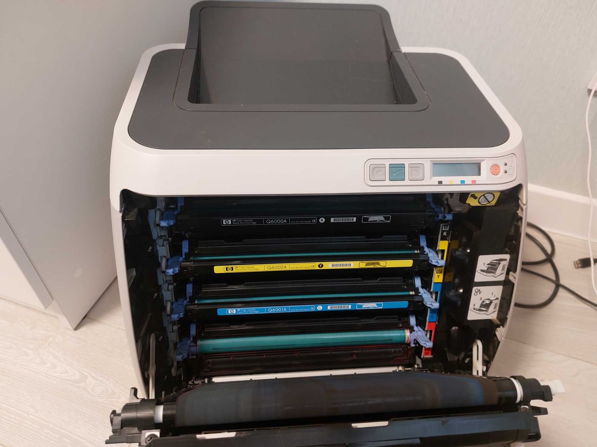 Кольоровий принтер hp Color LaserJet 2600n