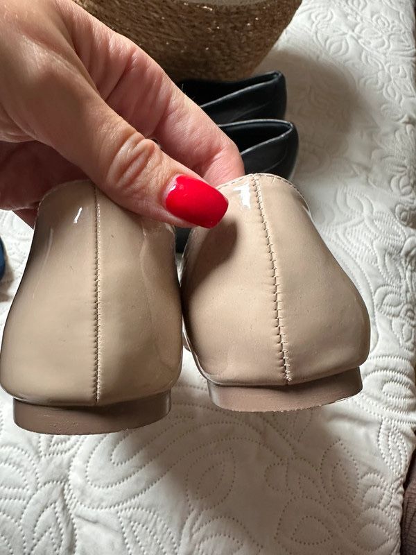Lakierowane beżowe mokasyny Asos 39