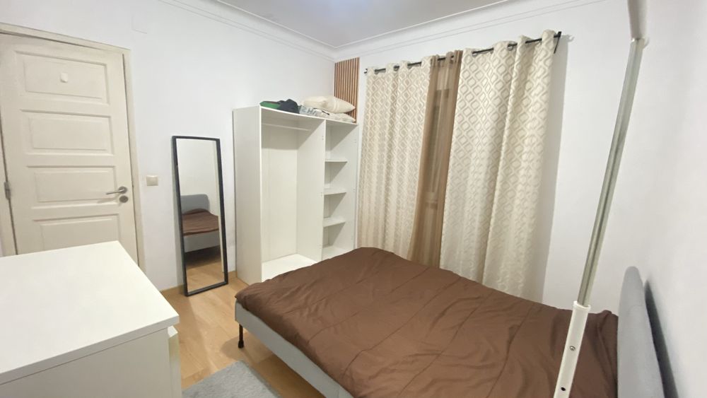 Alugo quarto - Entrada imediata