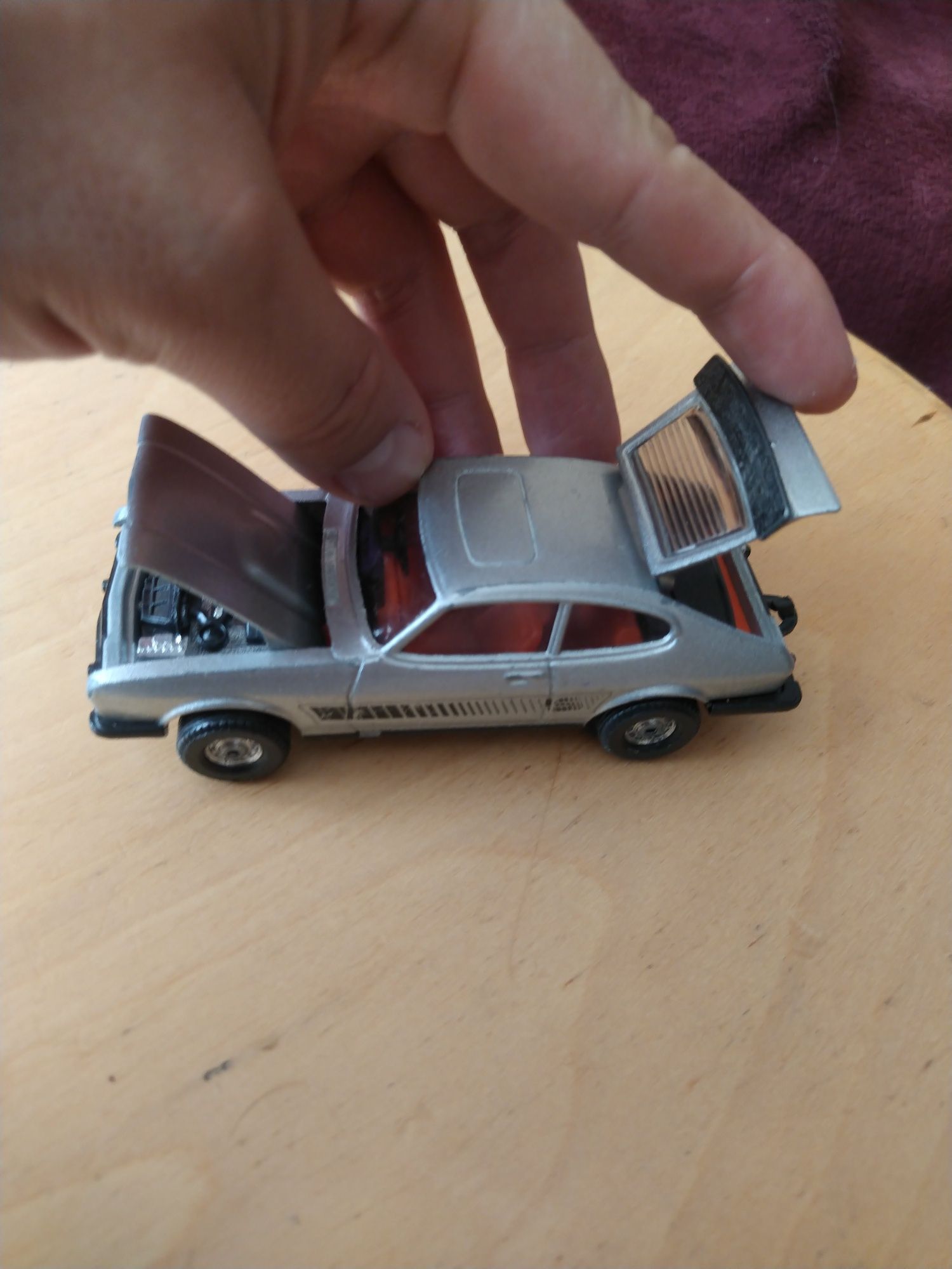 Model Ford Capri 3.0S firmy Corgi