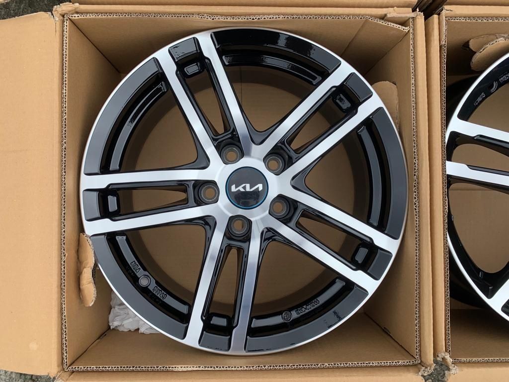 Felgi aluminiowe 5x114.3 7j et 48.5 67.1 17" KIA