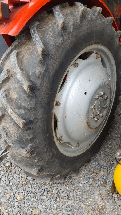 Opony 12.4 R 32 MF 255 235 ursus 3512