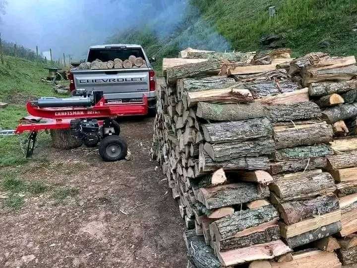 Drewno kominkowe.
