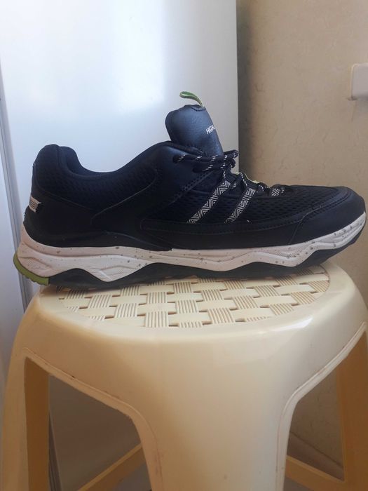 Кроссовки 44 размер