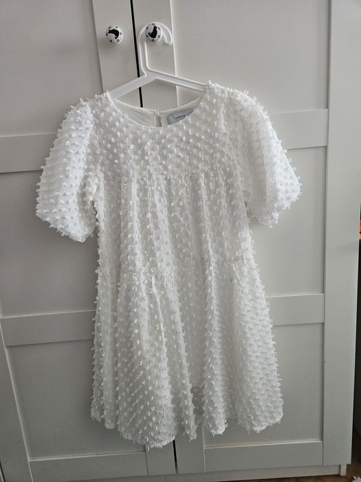 Sukienka z Reserved, idealna na komunię, 152.