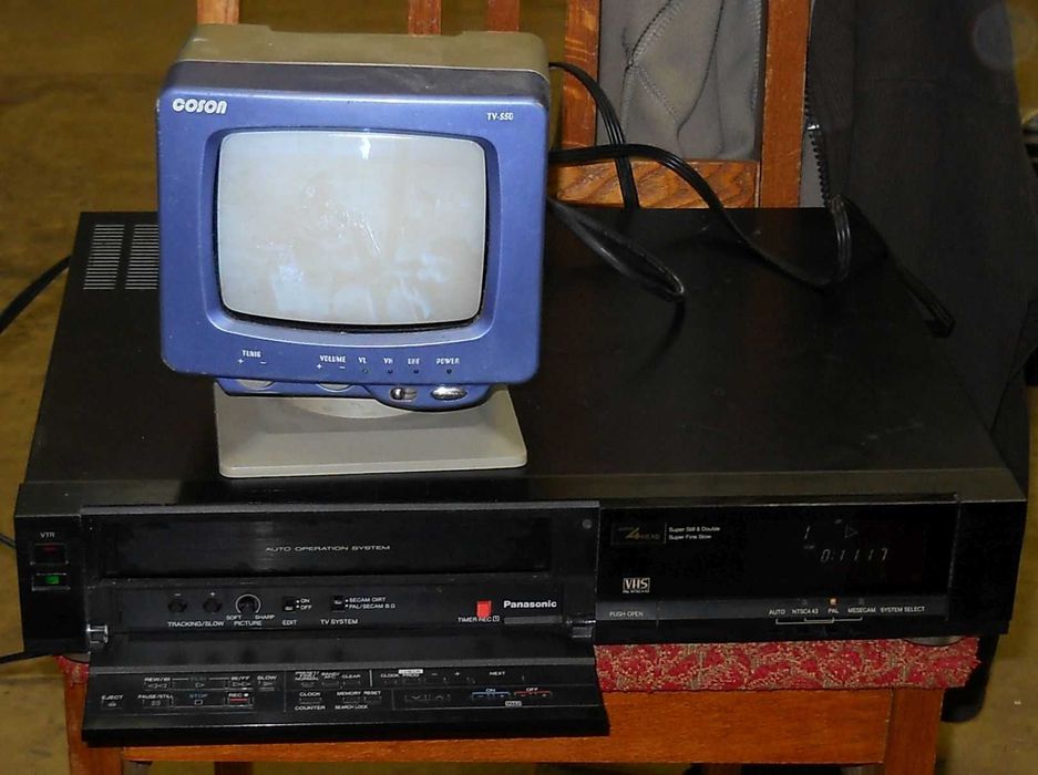 Видеомагнитофон Panasonic NV G50 HQ 4 head, почти не пользованный.