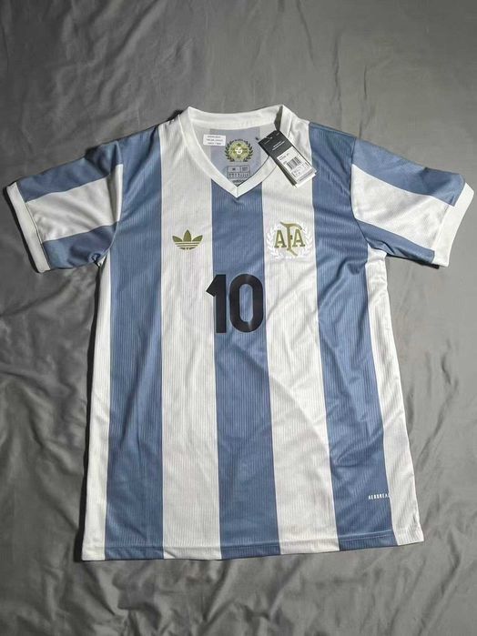 Koszulka piłkarska  Argentyny z nazwiskiem Leo Messiego S-3XL