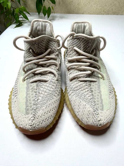 Кросівки adidas yeezy boost
