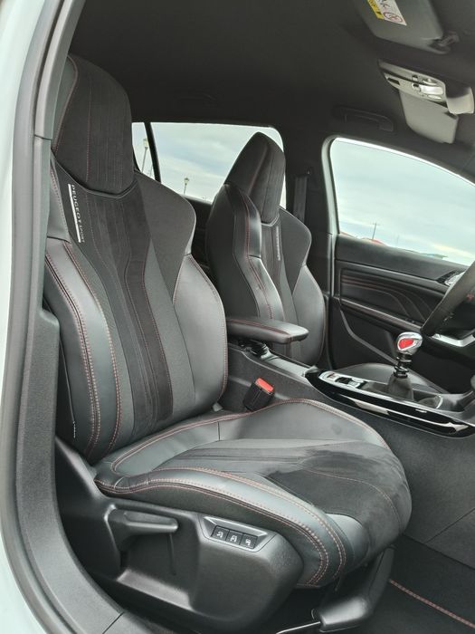 Peugeot 308GTI 272cv