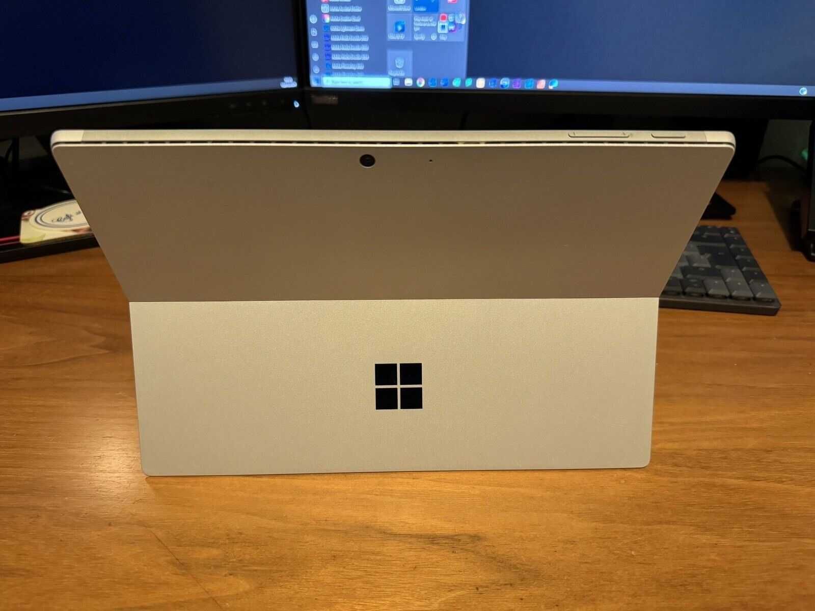 Surface pro 7 I5 256 Disco  8Gb Ram