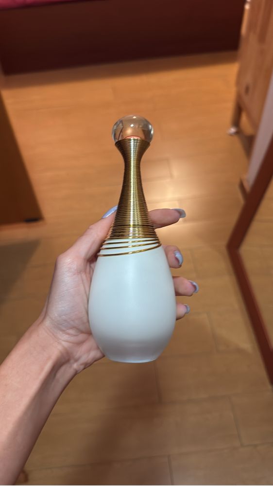 Perfume J’adore white