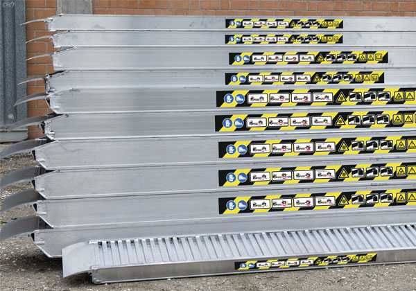 Najazdy aluminiowe od 2-5m do nawet 25 ton, dostawa kurierem