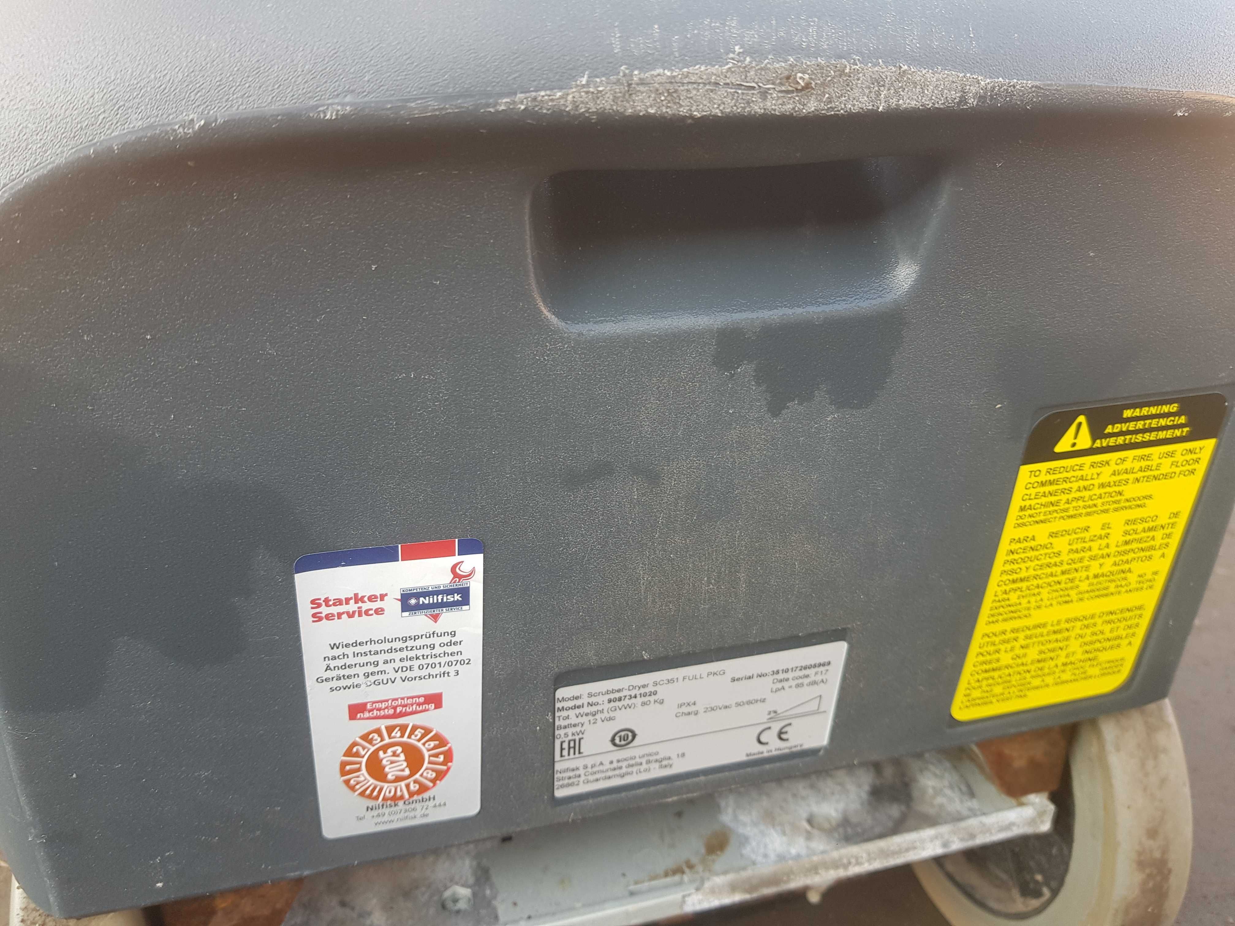 Profesjonalna Szorowarka Nilfisk SC 350 automat myjący