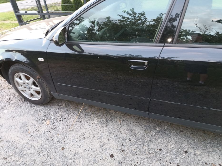Drzwi prawy lewy przód tył LZ9W Audi A4 B6 ładne do założenia