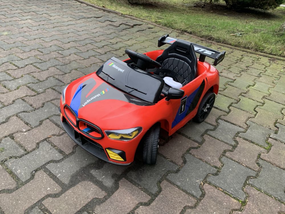 Samochodzik dla dziecka na akumulator zdalnie sterowany pilot BMW