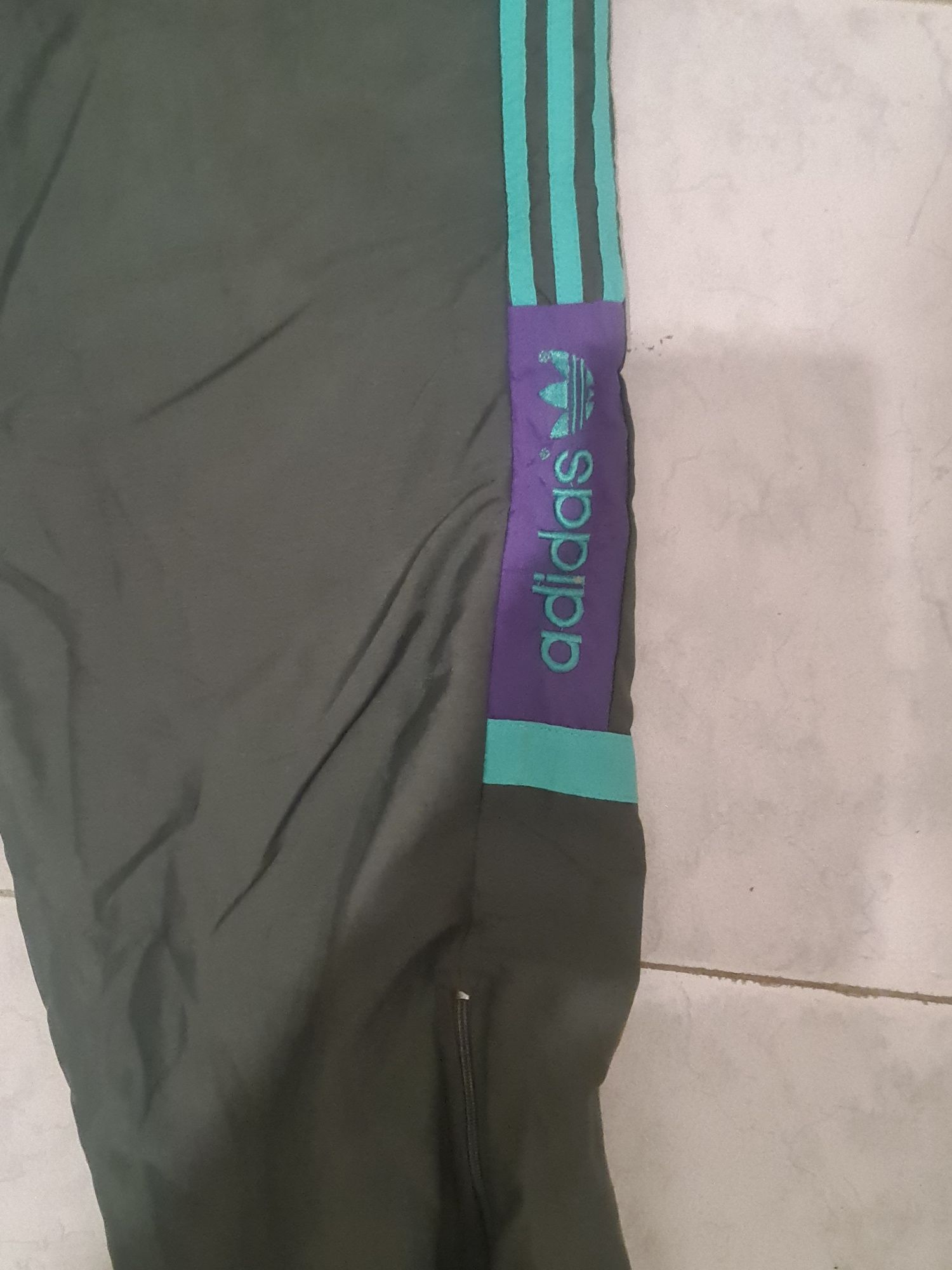 Vendo Calças Adidas