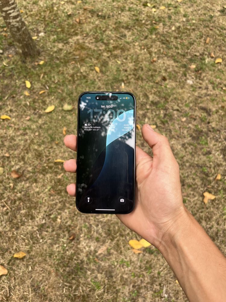 Iphone 15 128GB.