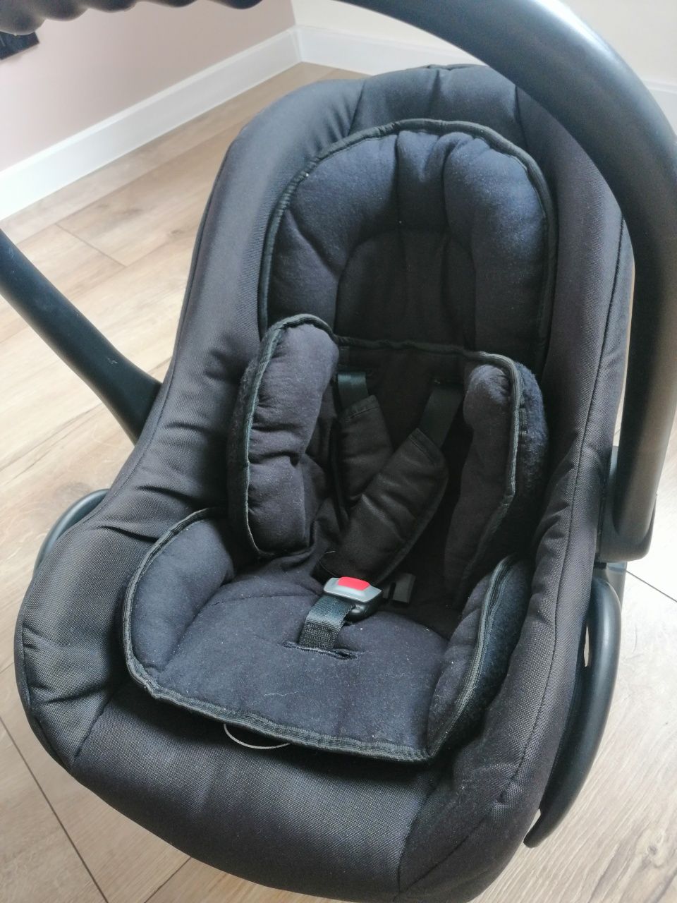 Fotelik samochodowy Rico Basic nosidełko dla niemowlaka