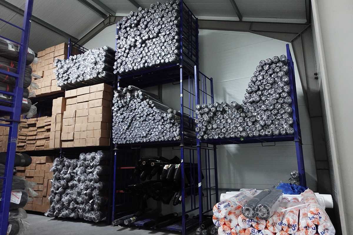 Siatka przeciw kretom NETO KRETO 1,5m 2m czarna Różne Wymiary Importer