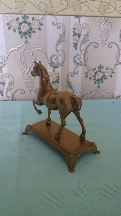Figurka Koń z mosiądzu
