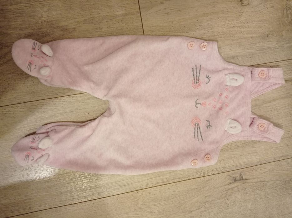 Śpioszki na szelkach 0-3 miesiaca