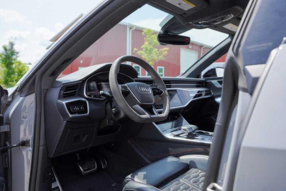 Audi RS7 quattro      2022