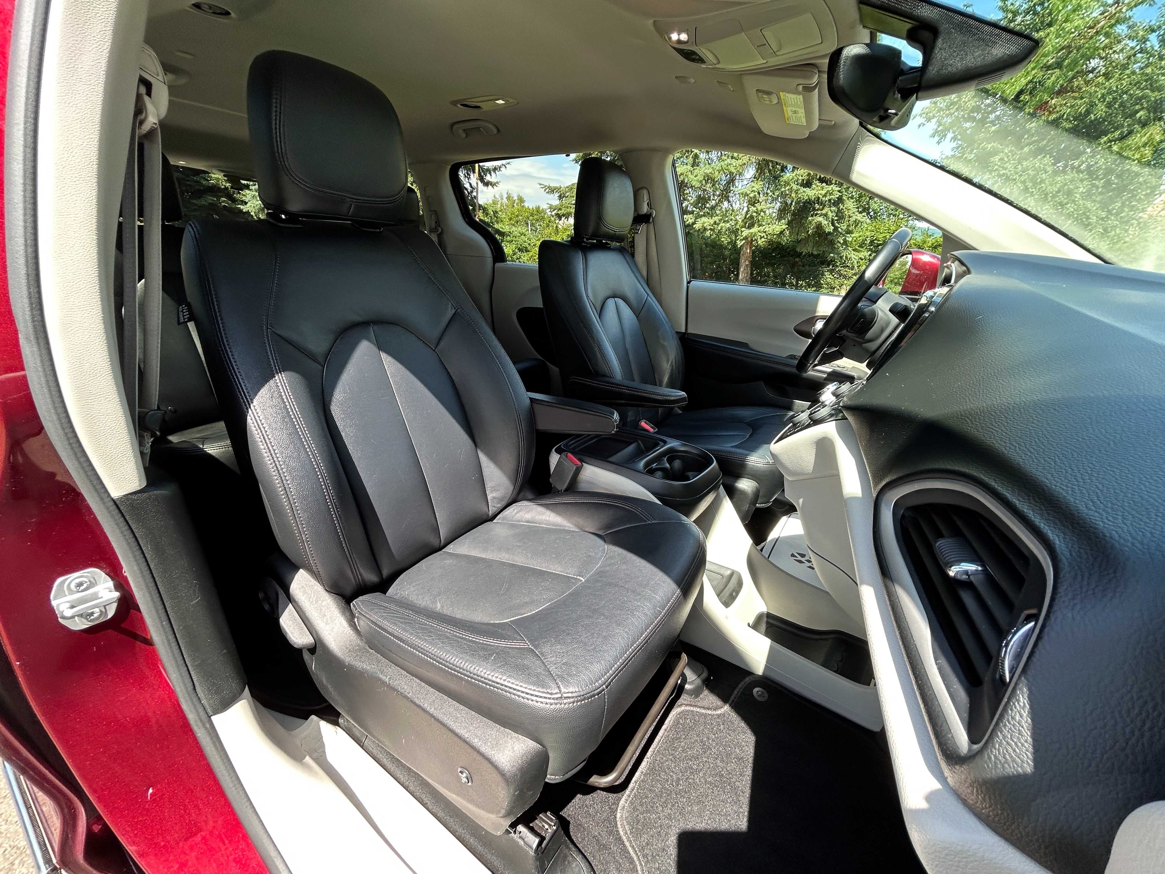 Chrysler Pacifica*8 Osobowy*Skóra*Kamera Cofania*Podgrzewane Fotele*