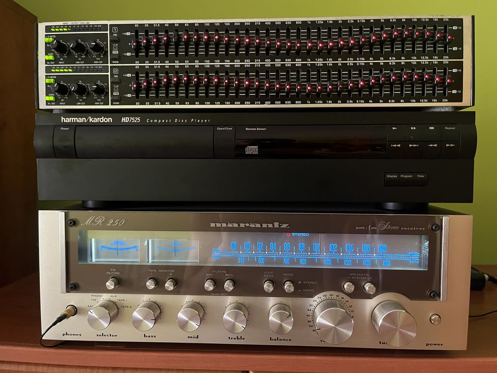 Amplituner Marantz MR250