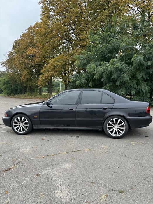 Продам BMW E39 2.5