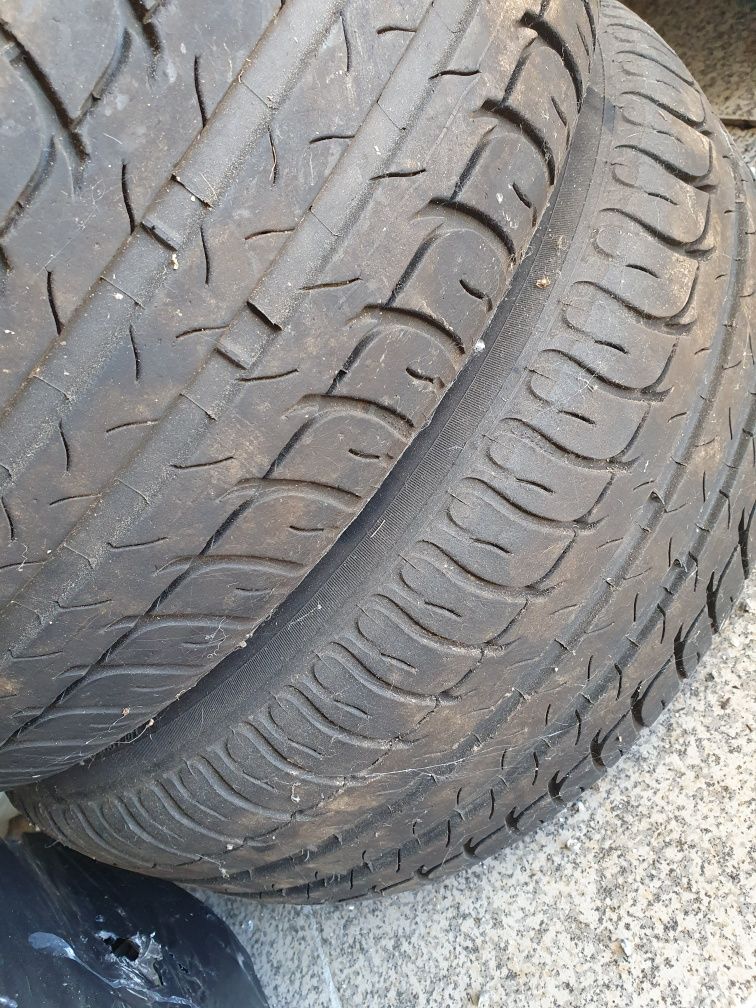Conjunto de pneus