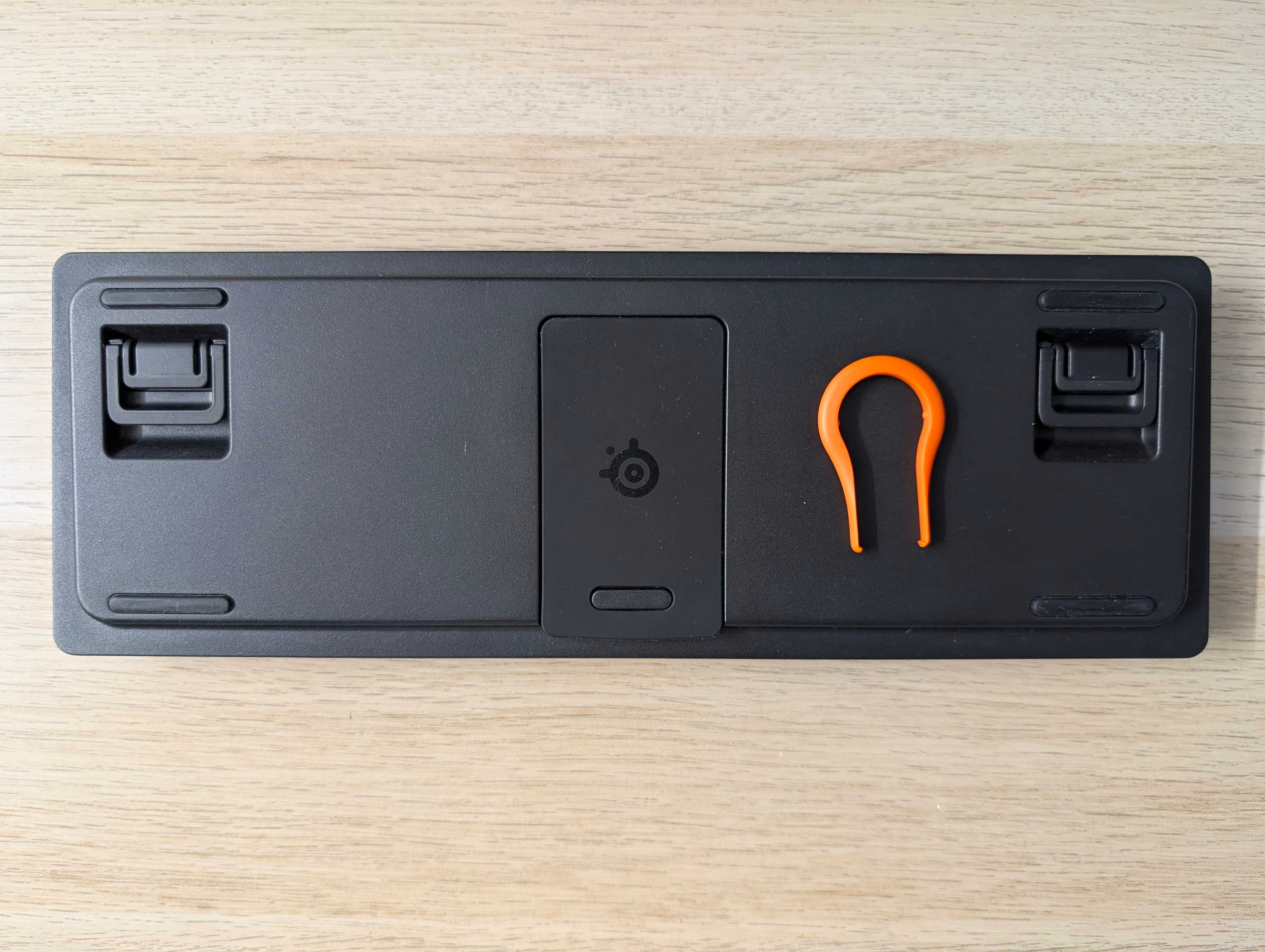 SteelSeries Apex 9 Mini - US Layout - Como Novo