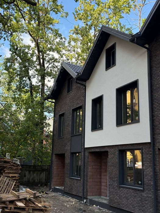 Таунхаус триповерхрвий Ірпінь Центр Розтермінування Центральні комунік