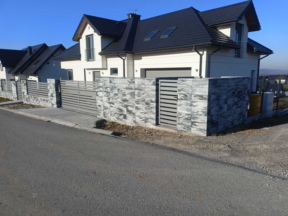 Montaż ogrodzeń panelowych