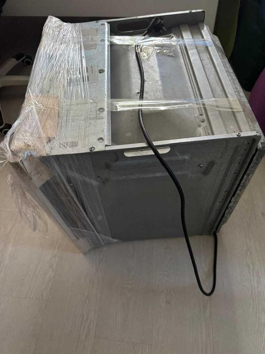 духова шафа UNOX LineMicro XF023