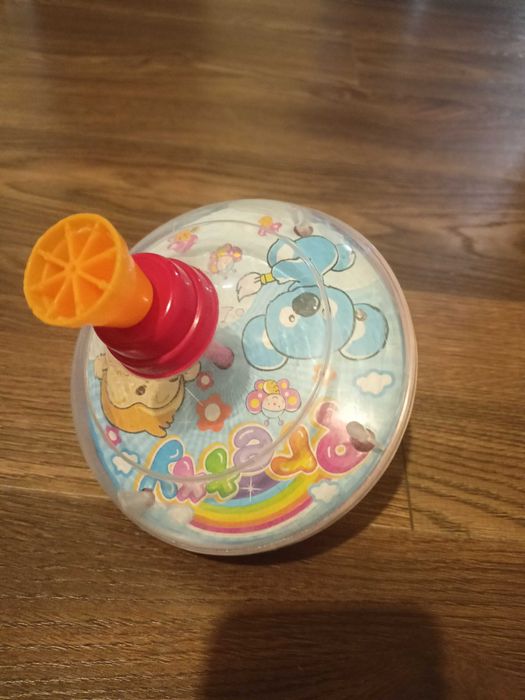 Grający i świecący  baczek