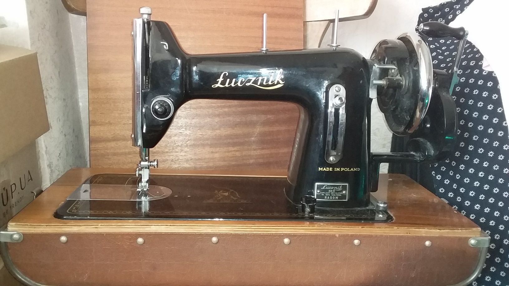 Швейна машинка типа Зінгер середина 20 століття