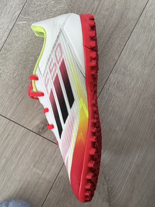 adidas F50 League TF – białe. 44 2/3