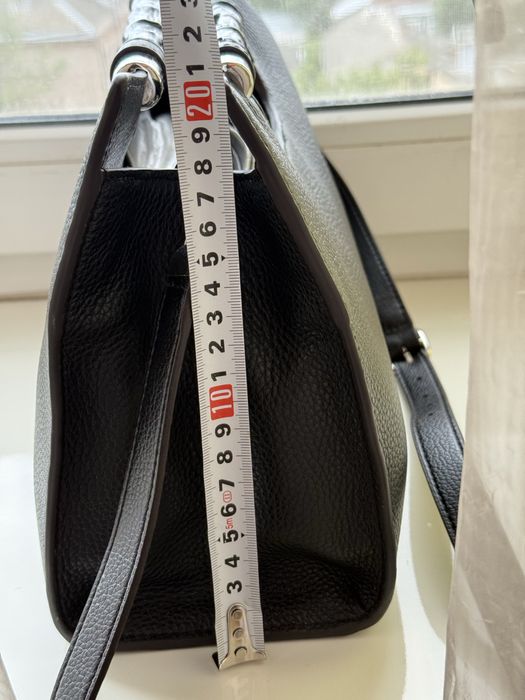 Новая кожаная сумка Gucci