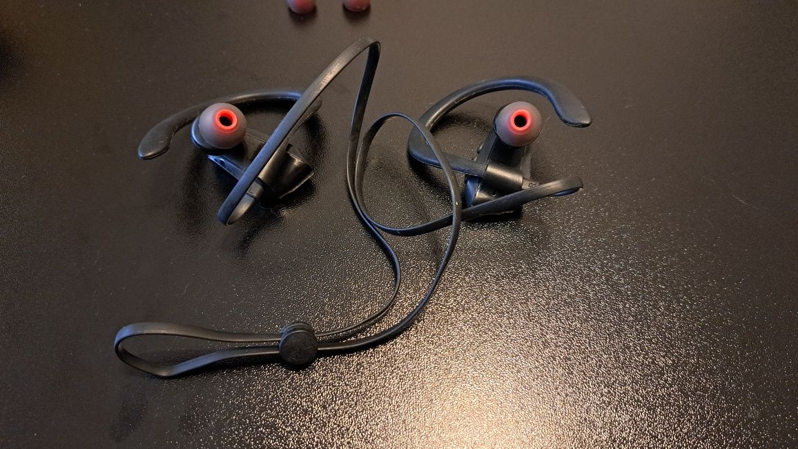 Słuchawki sportowe z zausznikami Blitzwolf bluetooth