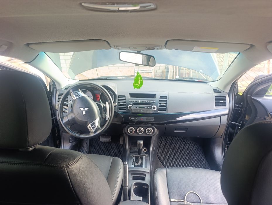 Митсубиси Лансер 10 lancer x 2.0 автомат газ бензин