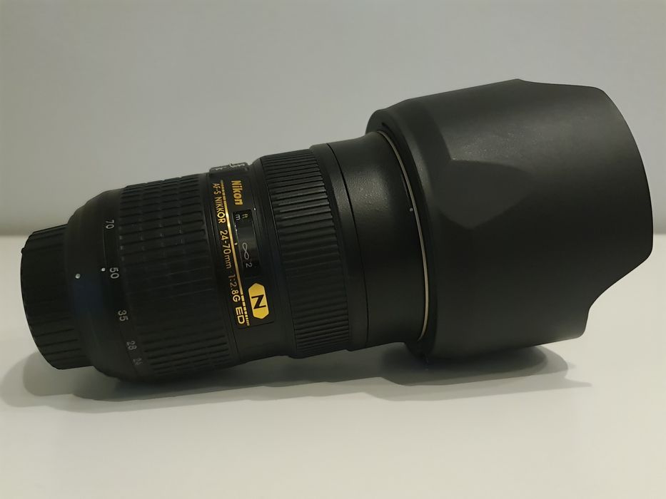 Nikon AF-S Nikkor 24-70 mm f/2.8G ED