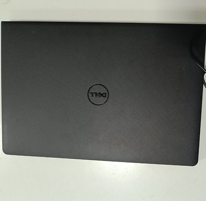 Ноутбук Dell • Core i3-7020U•  FullHD • SSD 128GB • 8Gb ram • GTA-5