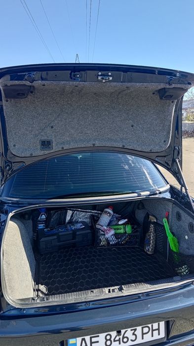 Опель Омега 2000г.